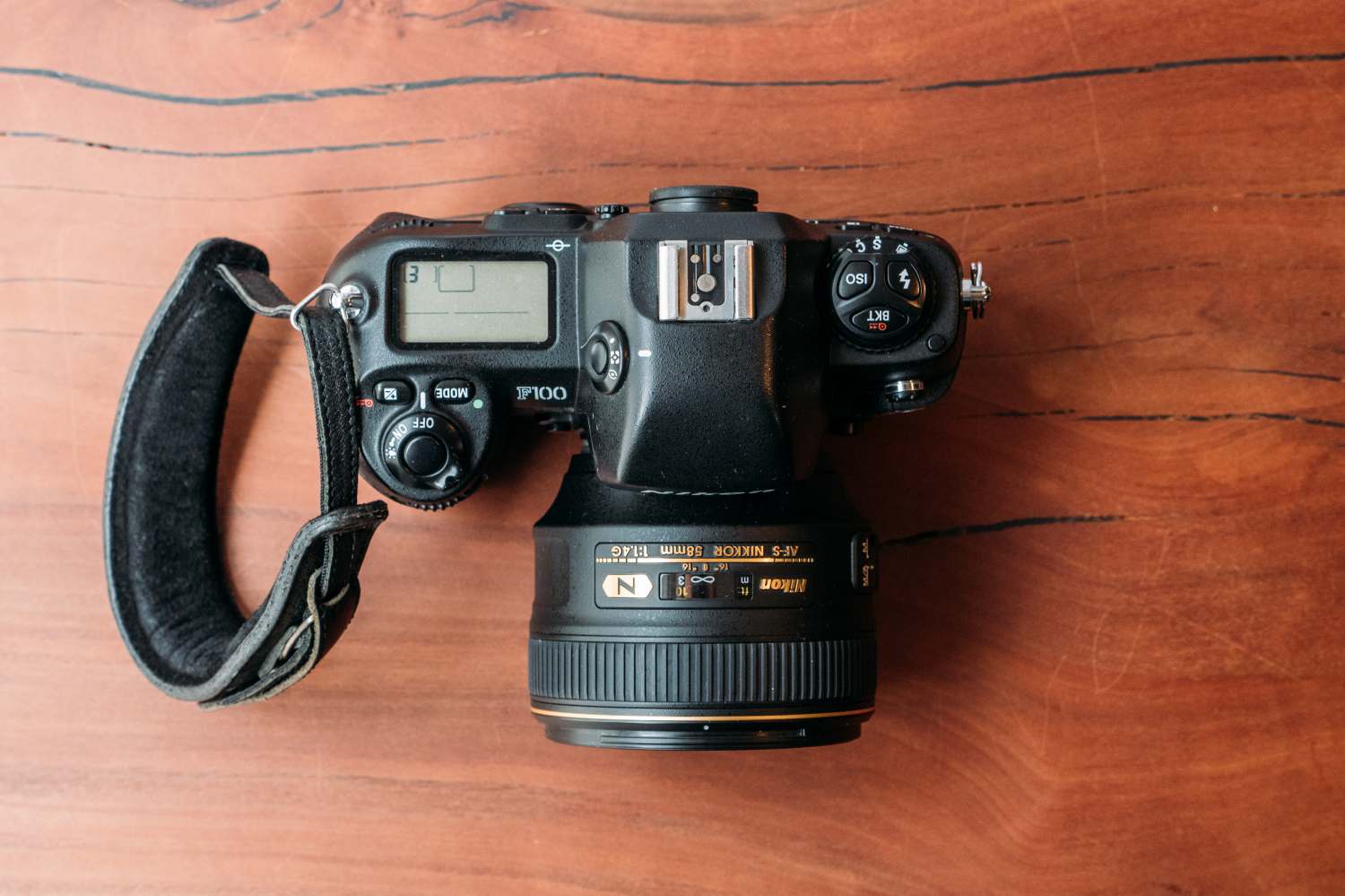 Nikon ニコンF100 レンズスピードライトセット5その他 - フィルムカメラ