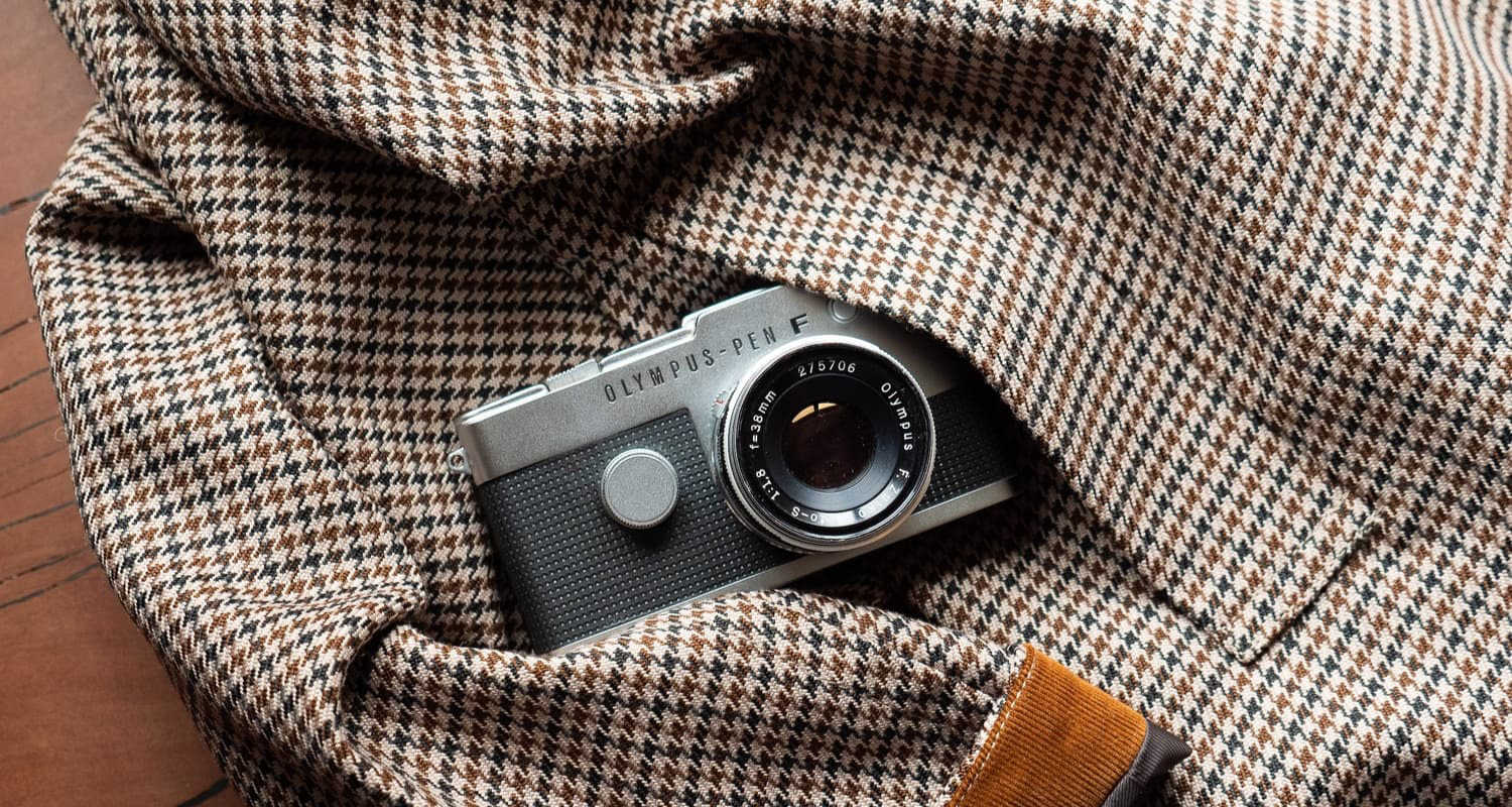 フィルムカメラolympus Pen Ftで ポケットに一眼レフを忍ばせるという選択 Dress Code ドレスコード メンズファッションブログ